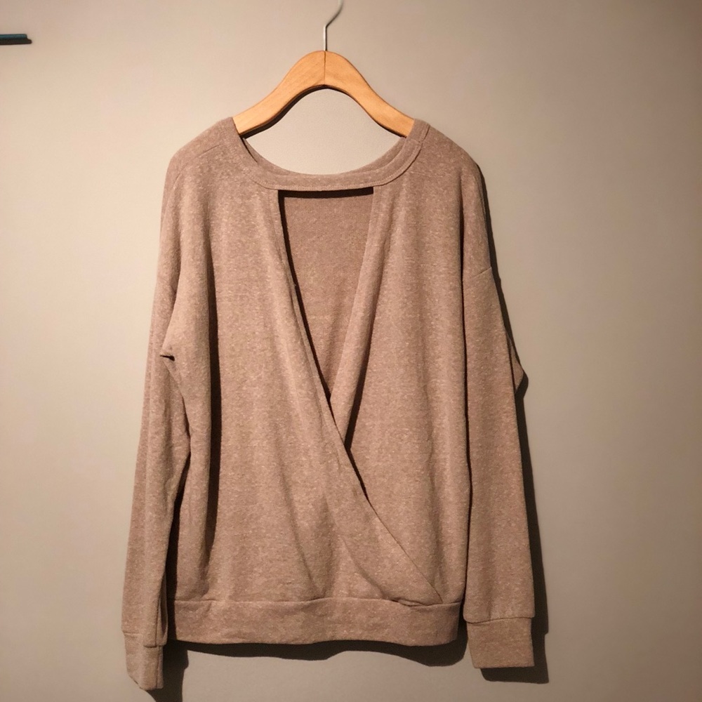 Soft Sweater with back cut out